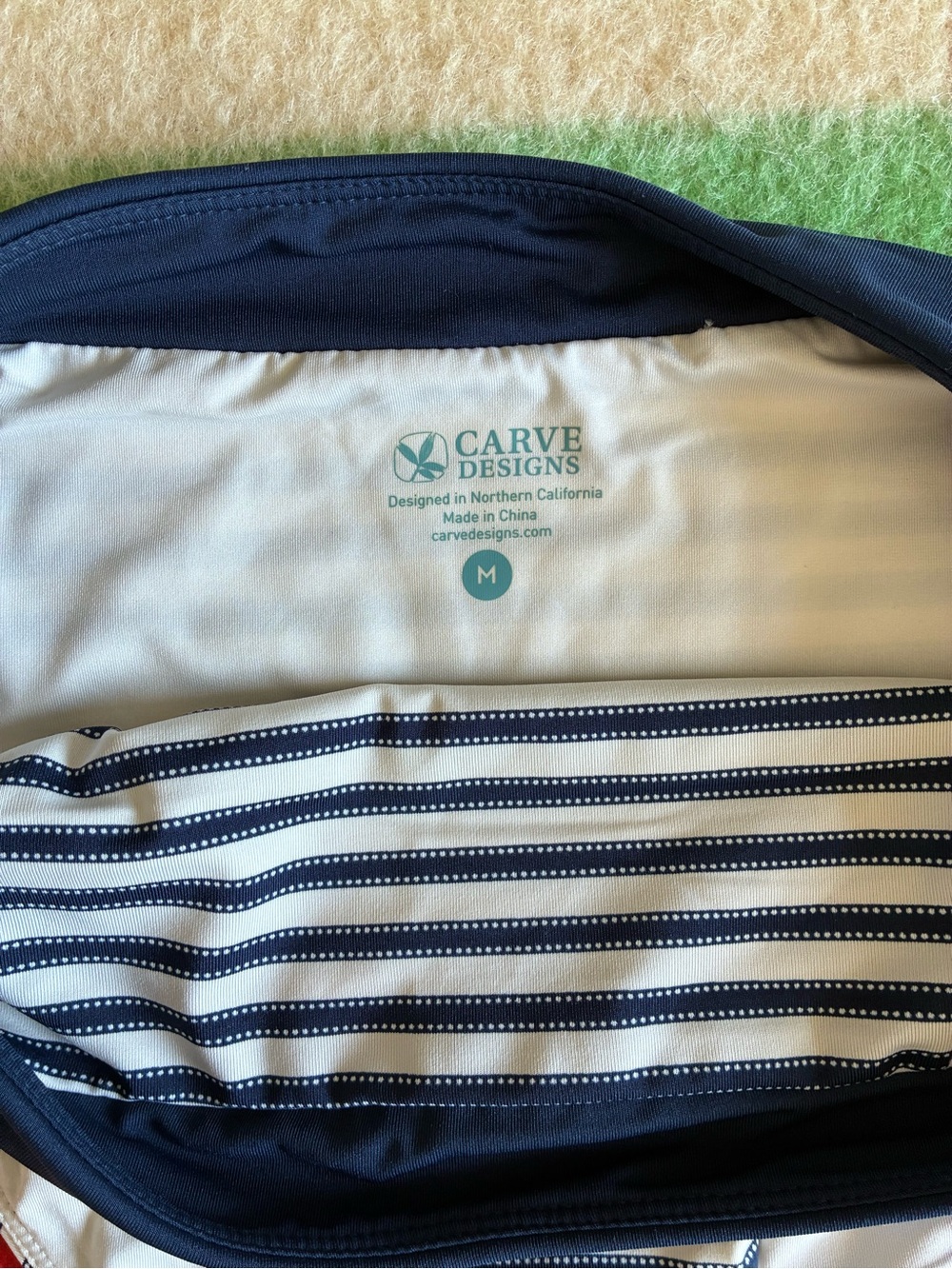 Carve designs swimsuit size medium - Picture 5 of 5